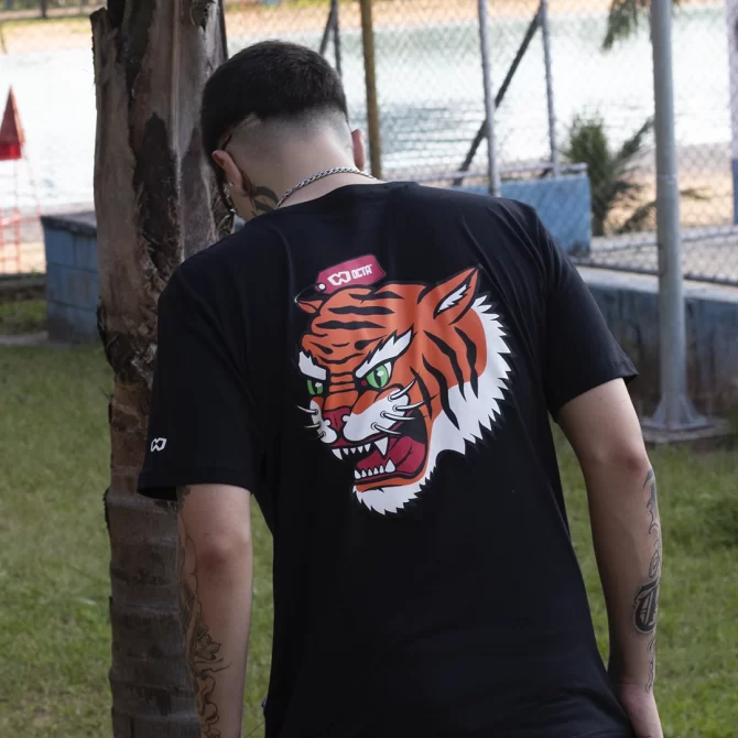 Camiseta Octa Tigre Selvagem Preta - Image 2